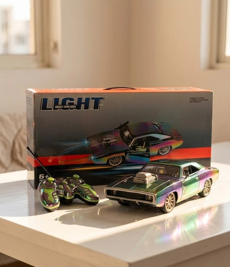 Vintage Chrome RC Car ©️ Ⓢ